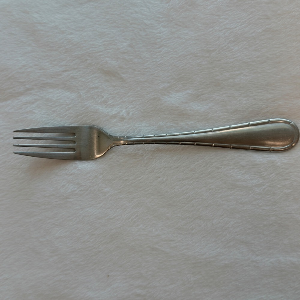 Whole Home Dinner Fork Unisex OS Silver Good Stainless Steel Notched Border
